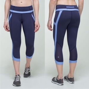Lululemon Chase Me Crop II Cadet Blue/Lullaby Size 6
